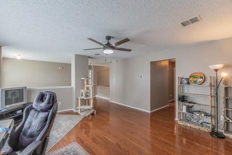 300 Creek Point Lane Arlington TX 76002