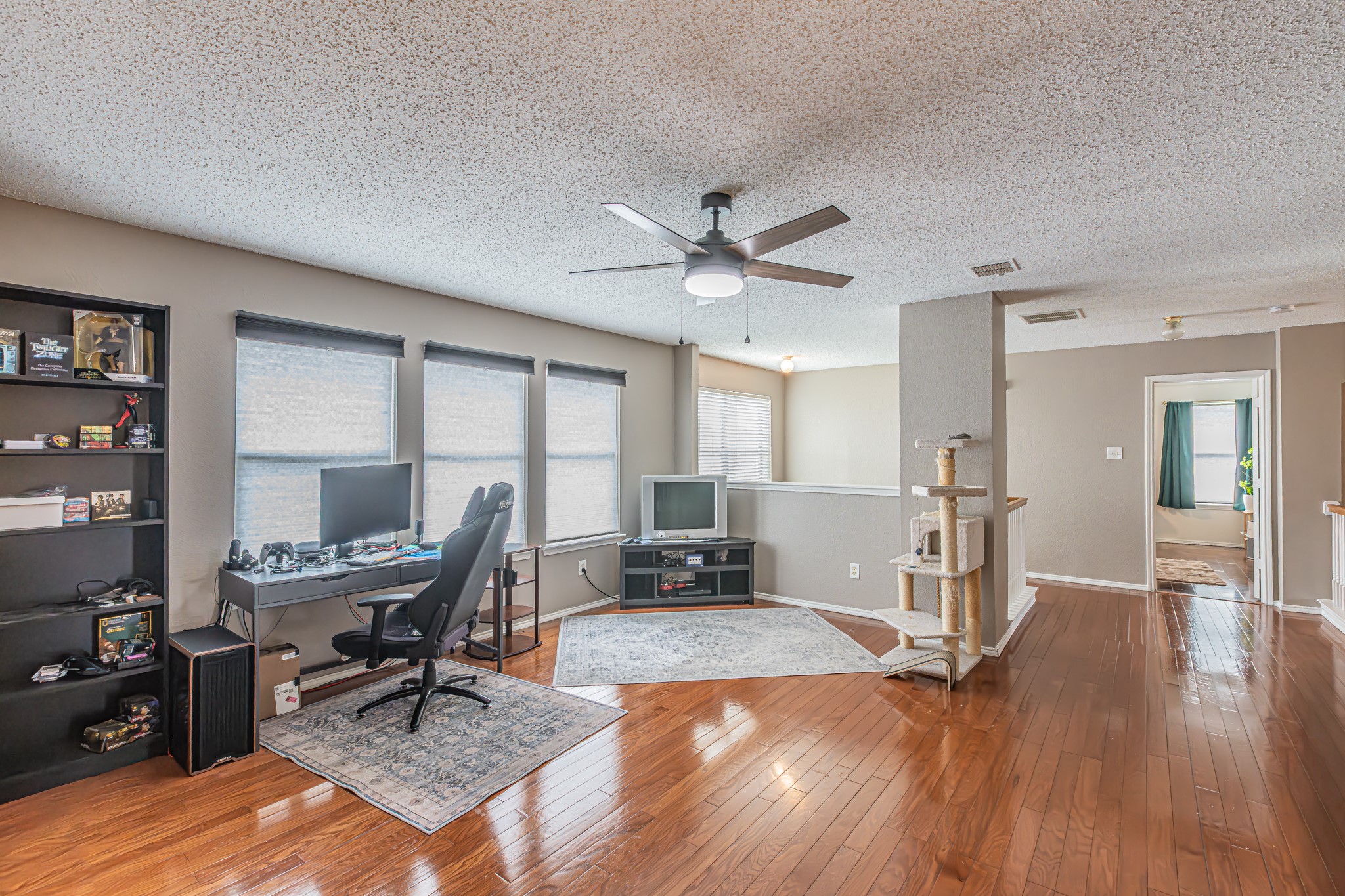 300 Creek Point Lane Arlington TX 76002