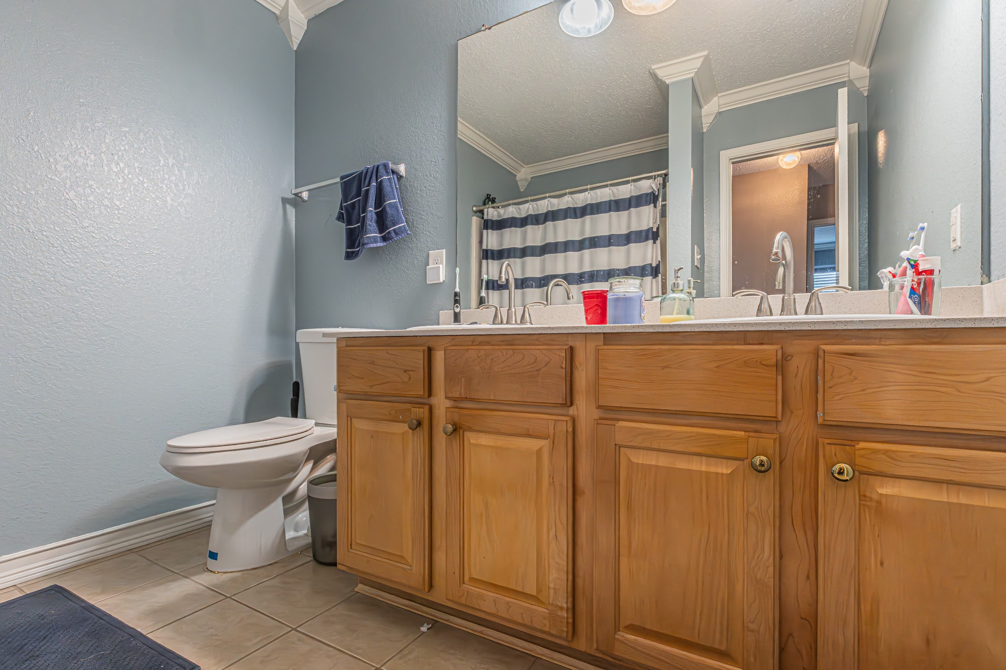 300 Creek Point Lane Arlington TX 76002