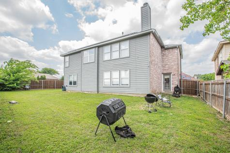 300 Creek Point Lane Arlington TX 76002
