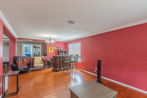 300 Creek Point Lane Arlington TX 76002