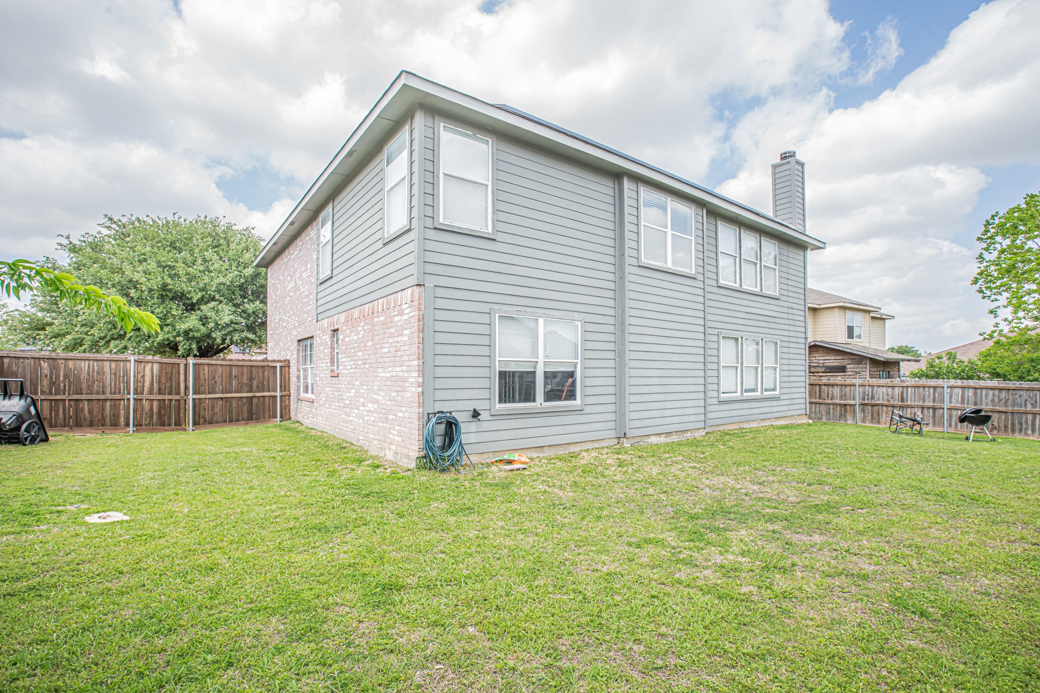 300 Creek Point Lane Arlington TX 76002