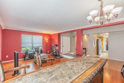 300 Creek Point Lane Arlington TX 76002