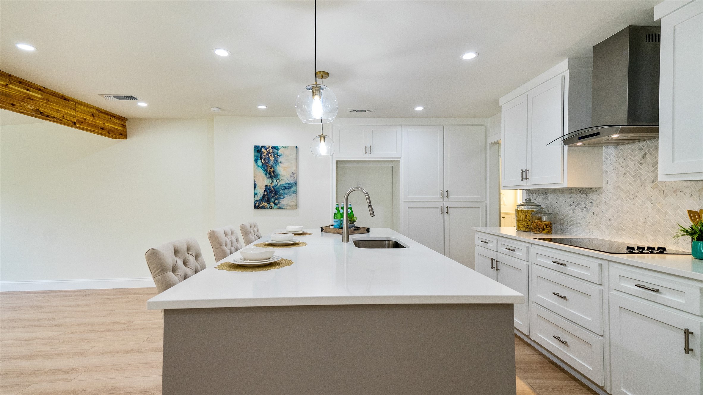 9926 Chimney Hill Lane Dallas TX 75243