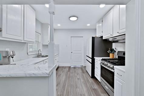813 Brooks Avenue Dallas TX 75208