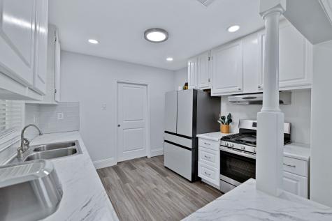 813 Brooks Avenue Dallas TX 75208