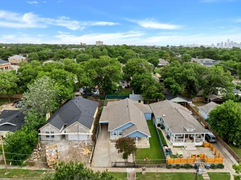 813 Brooks Avenue Dallas TX 75208