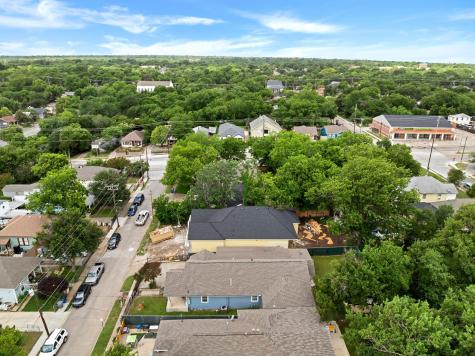 813 Brooks Avenue Dallas TX 75208
