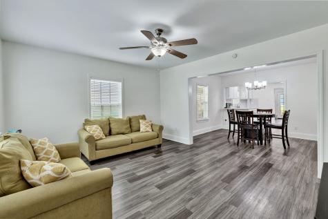 813 Brooks Avenue Dallas TX 75208