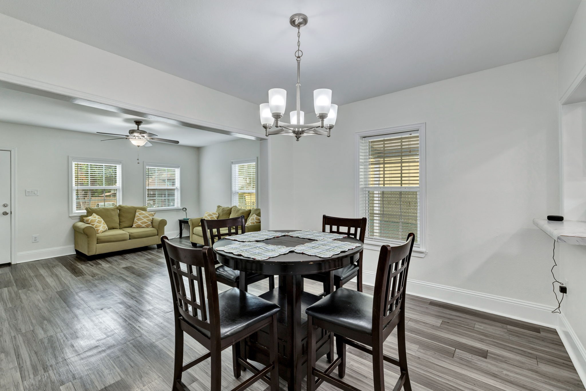 813 Brooks Avenue Dallas TX 75208