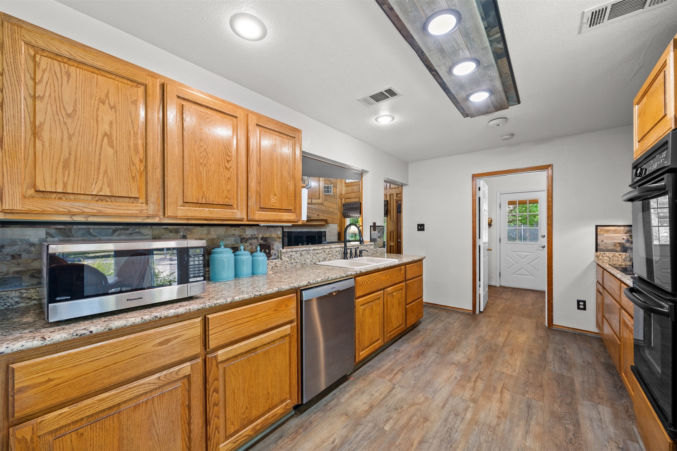 881 Wild Road Van Alstyne TX 75495