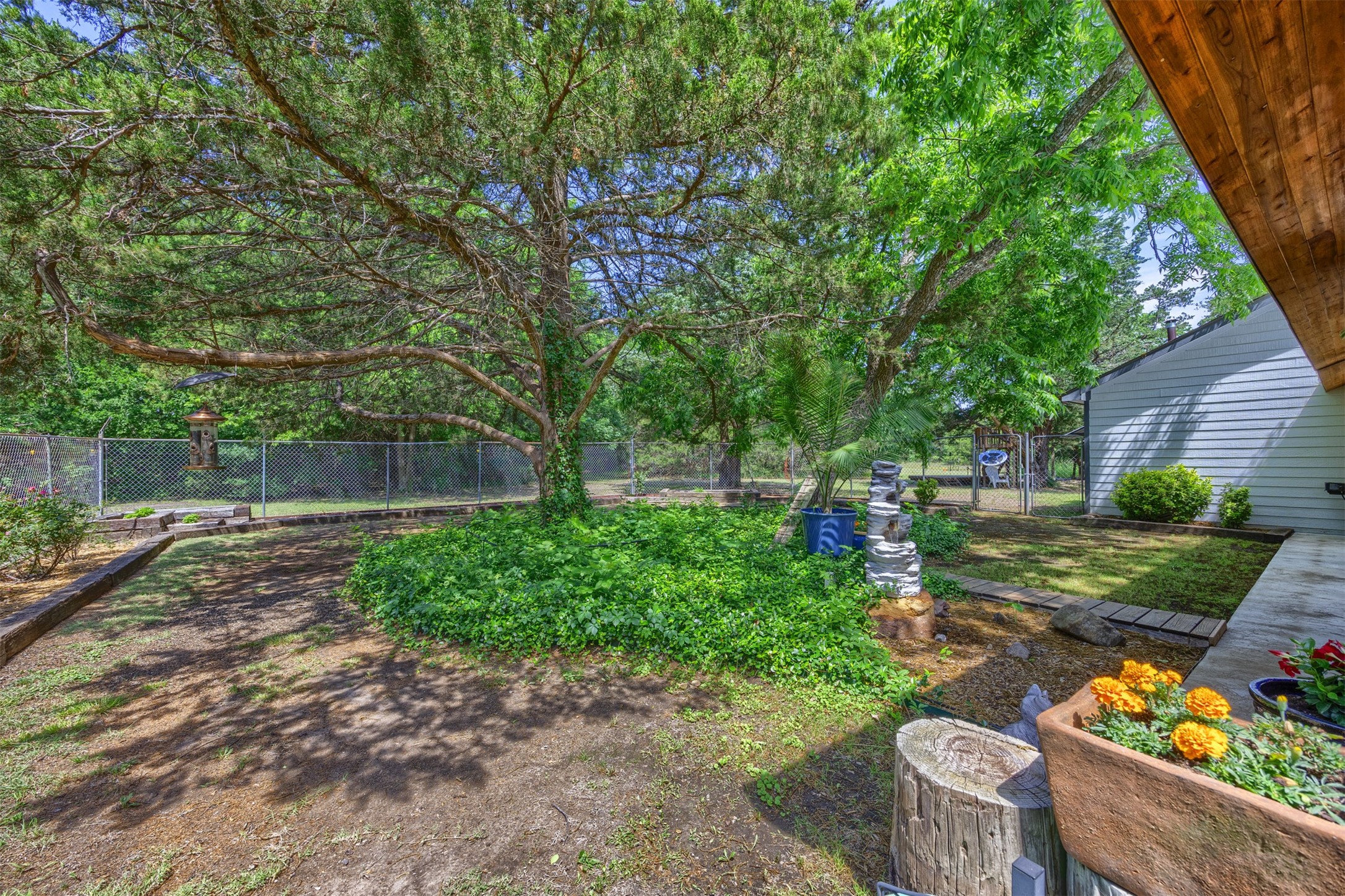 881 Wild Road Van Alstyne TX 75495