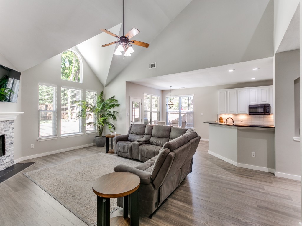 3905 Park Wood Drive Corinth TX 76208