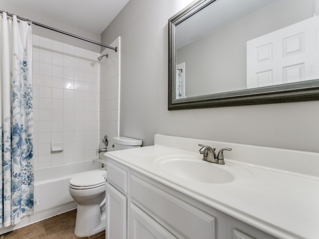 3905 Park Wood Drive Corinth TX 76208