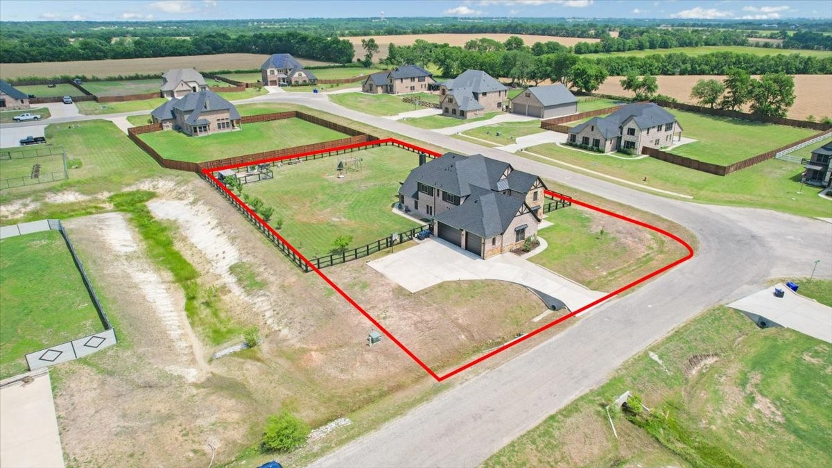 1205 Redbud Howe TX 75459