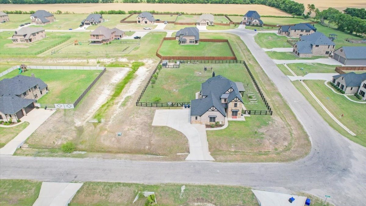 1205 Redbud Howe TX 75459