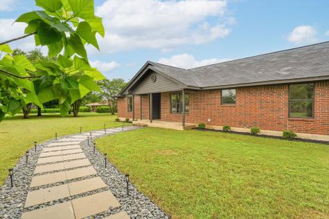 180 Woodard Lane Bruceville TX 76630