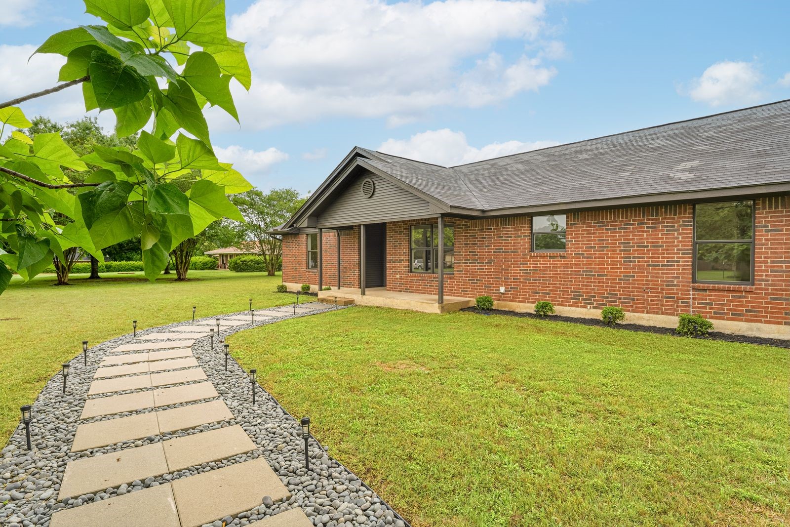 180 Woodard Lane Bruceville TX 76630