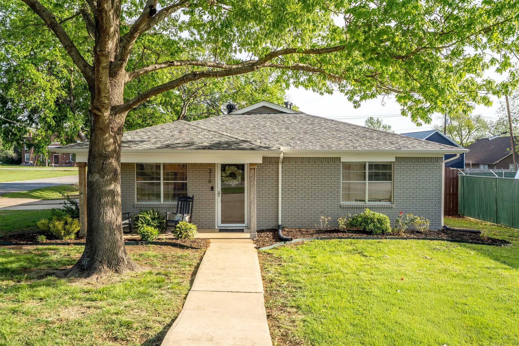316 W 3rd Street Justin TX 76247