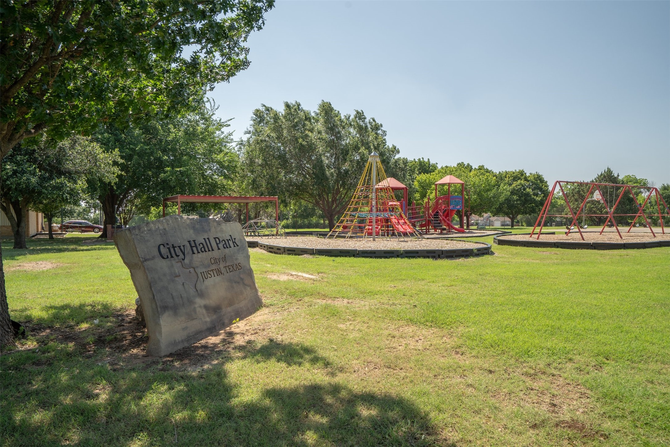 316 W 3rd Street Justin TX 76247