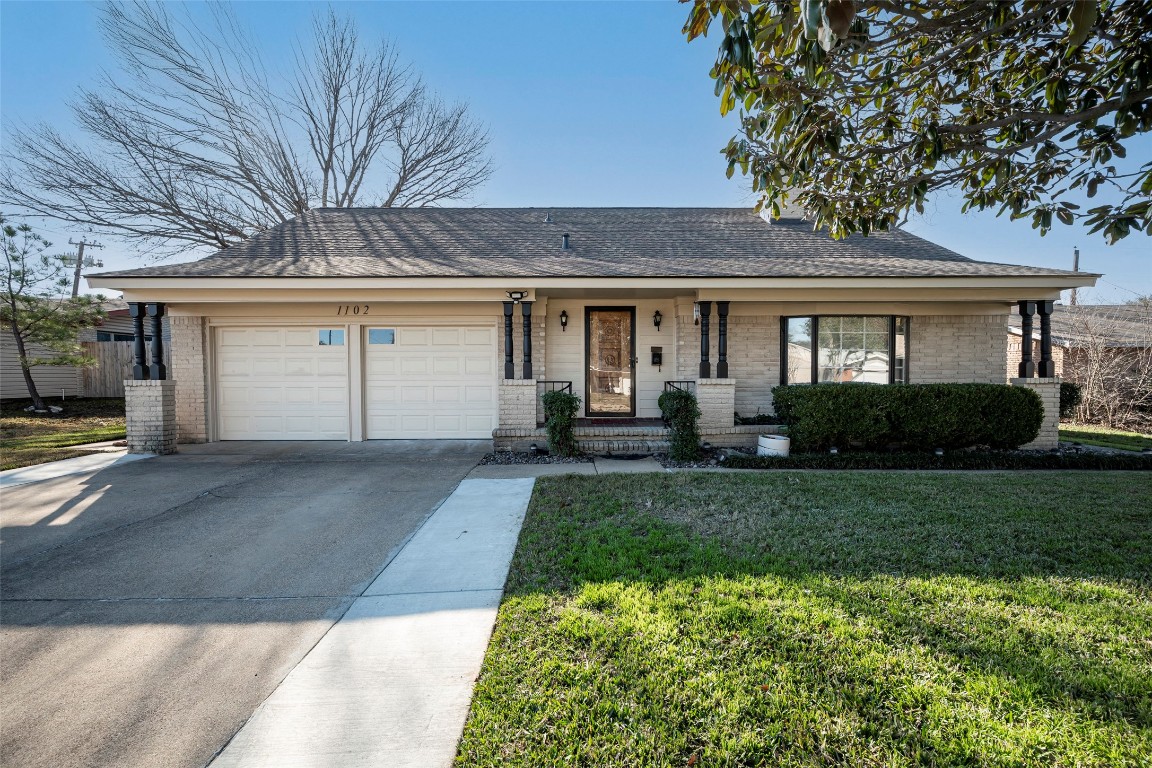 1102 Edwards Court S Irving TX 75062