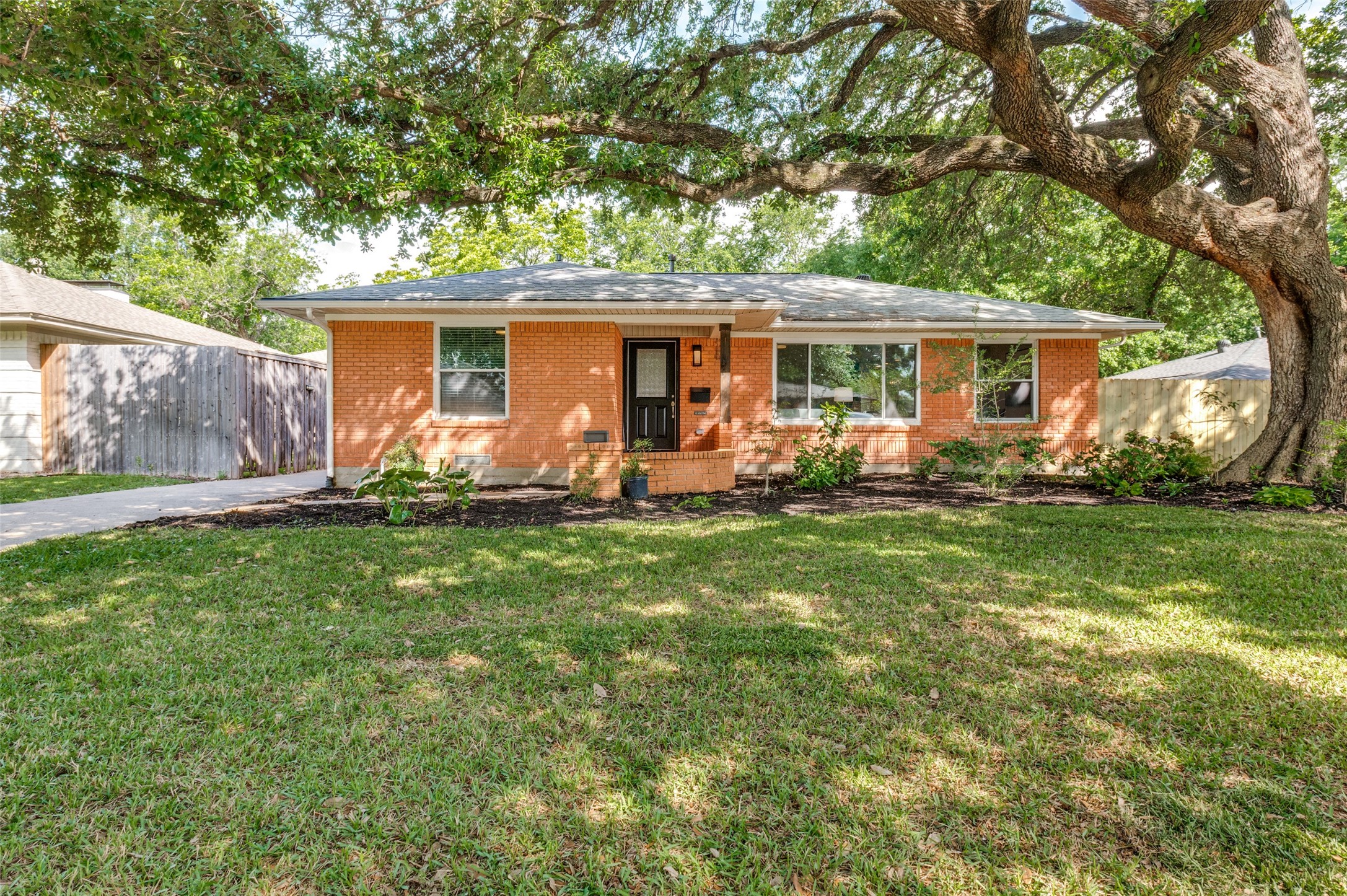 7229 Edgerton Drive Dallas TX 75231