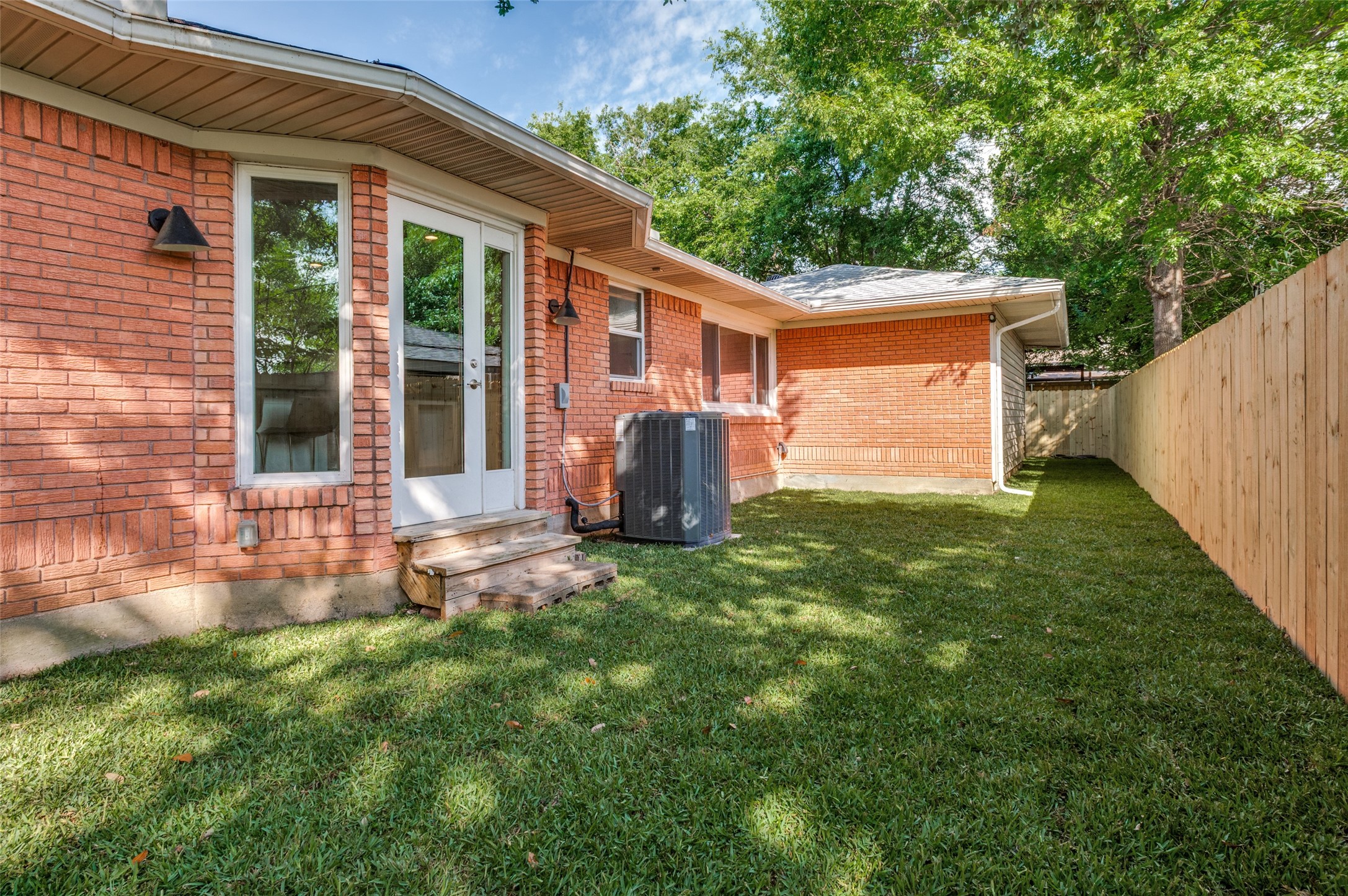 7229 Edgerton Drive Dallas TX 75231