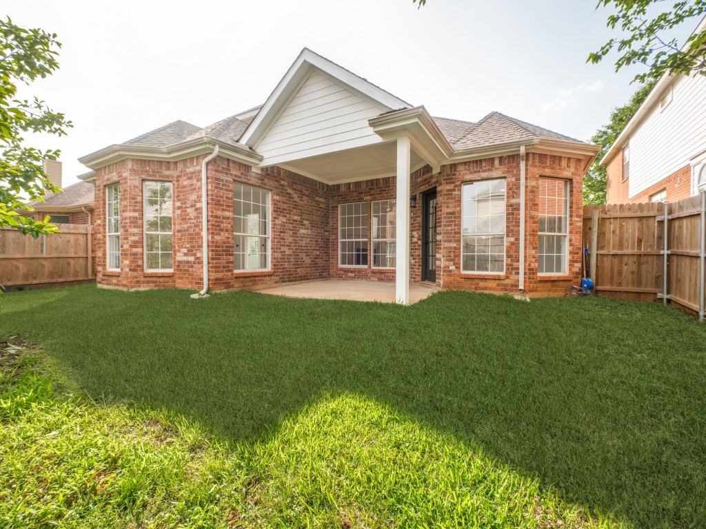12604 Beech Tree Lane Fort Worth TX 76040