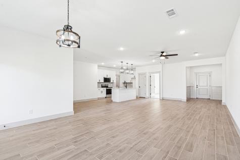 5012 Elizabeth Street Granbury TX 76048