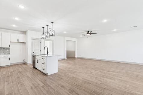 5012 Elizabeth Street Granbury TX 76048