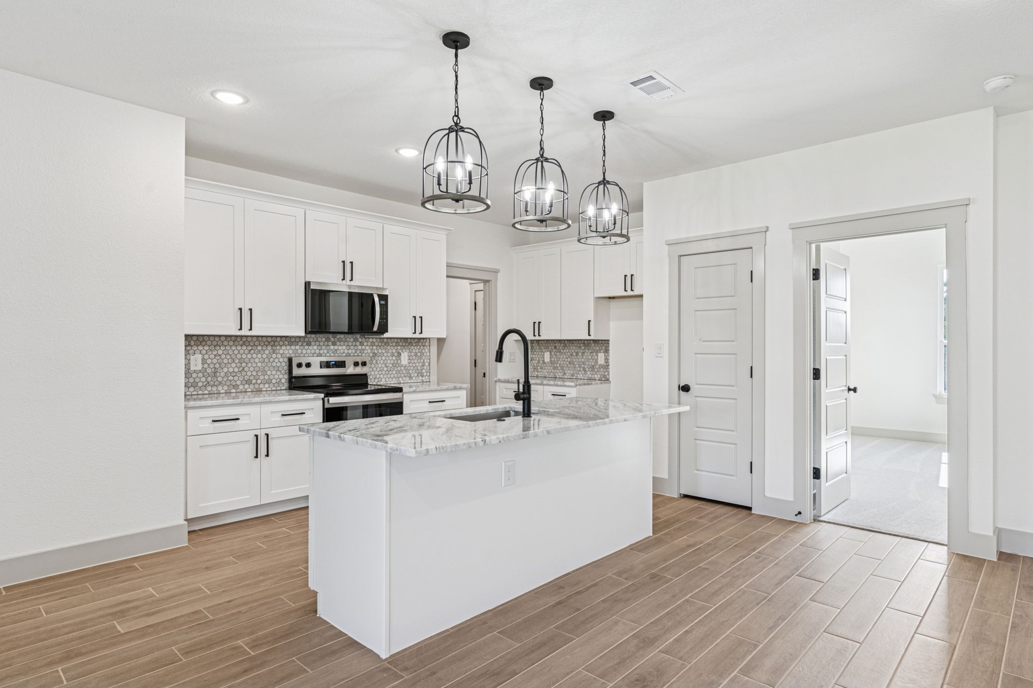 5012 Elizabeth Street Granbury TX 76048