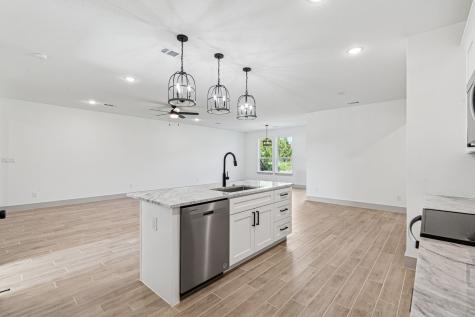 5012 Elizabeth Street Granbury TX 76048