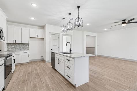 5012 Elizabeth Street Granbury TX 76048