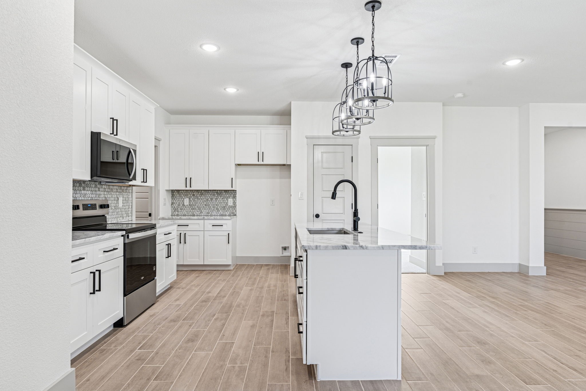 5012 Elizabeth Street Granbury TX 76048