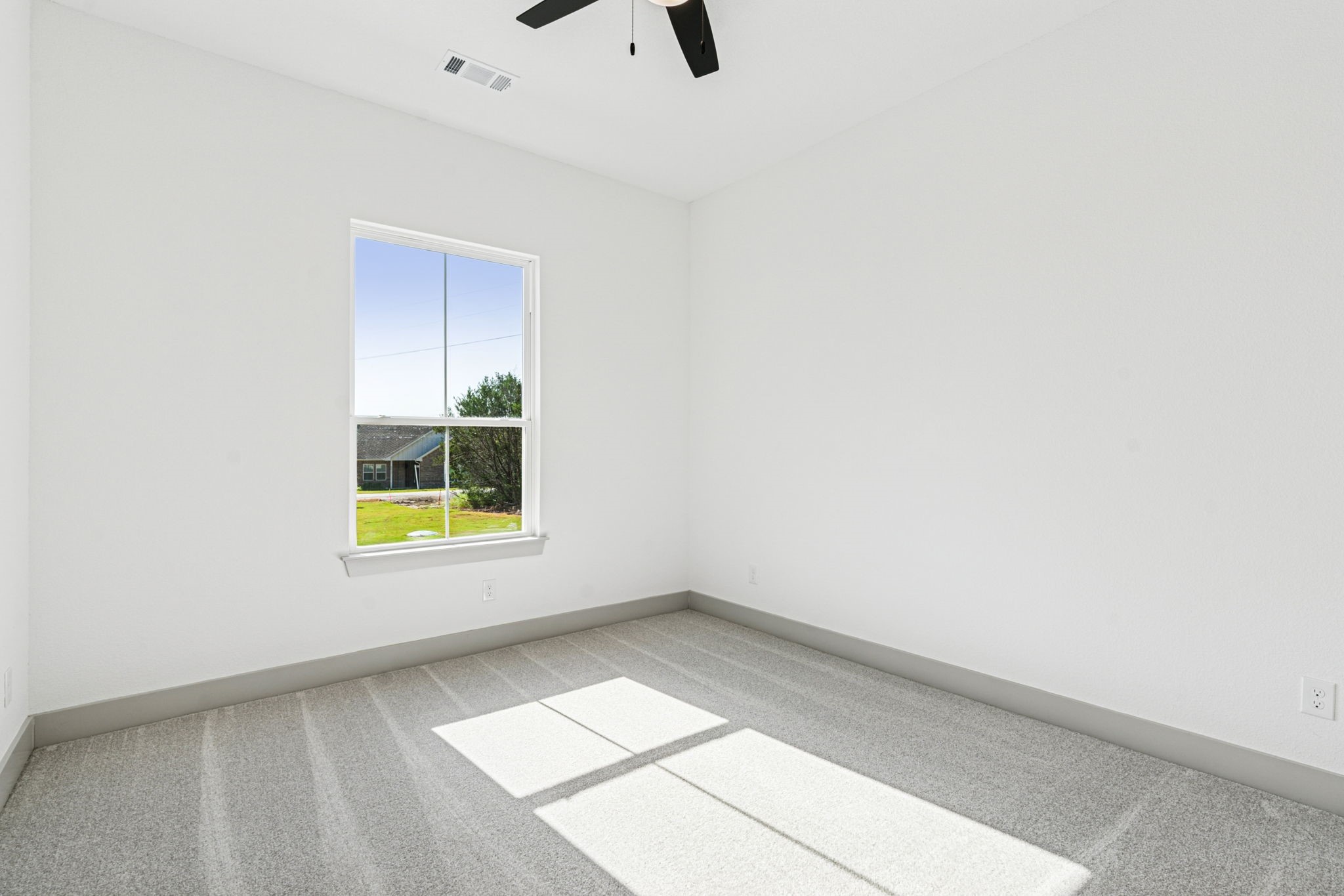 5012 Elizabeth Street Granbury TX 76048