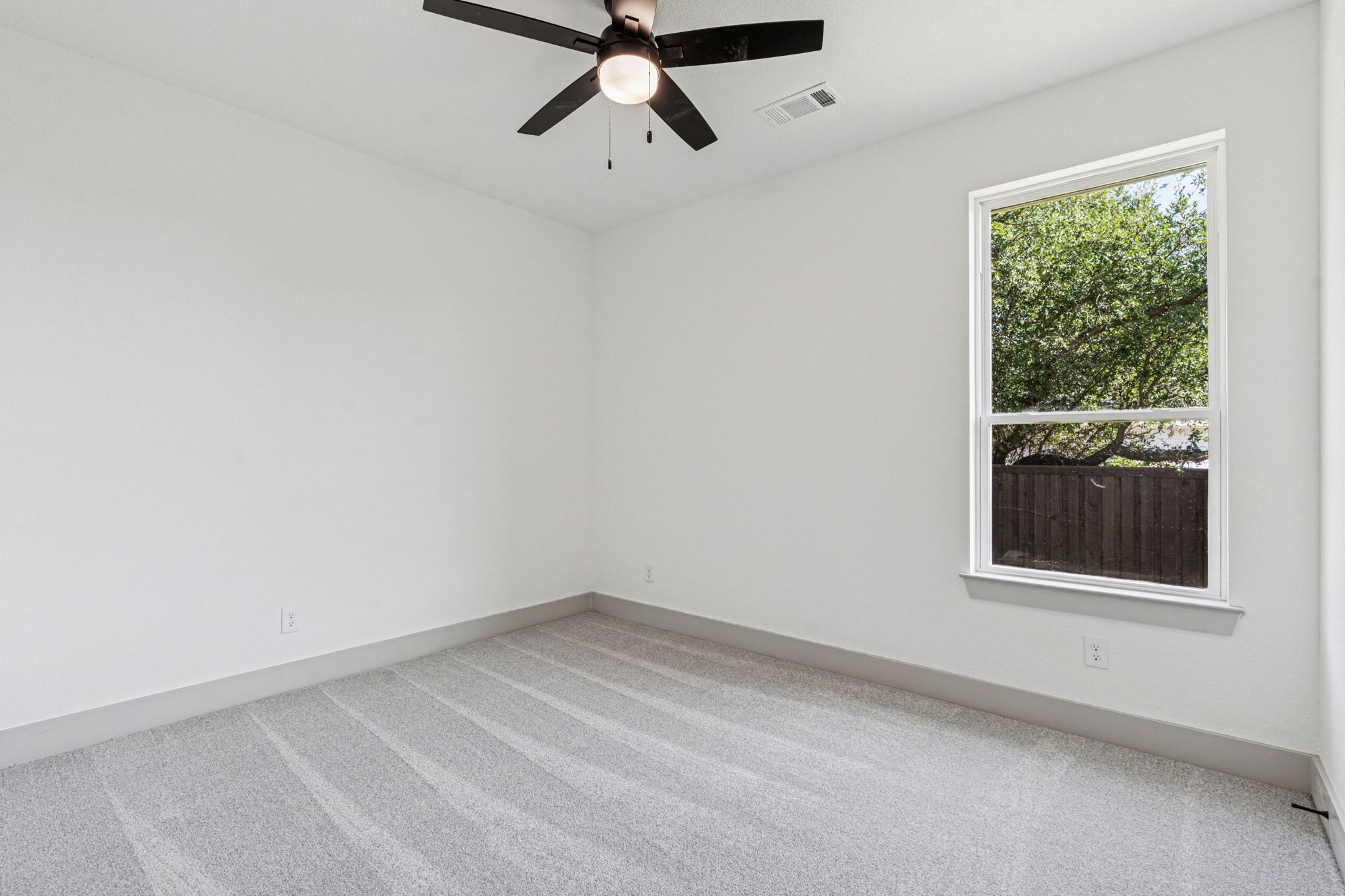 5012 Elizabeth Street Granbury TX 76048