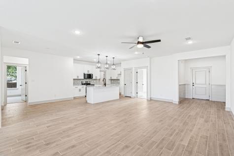5012 Elizabeth Street Granbury TX 76048