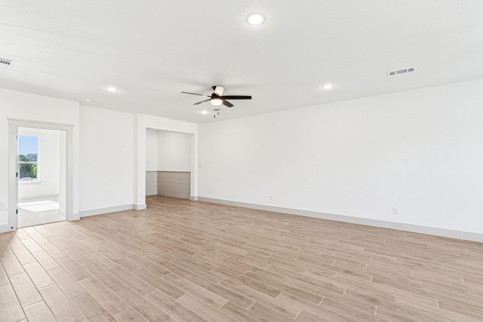 5012 Elizabeth Street Granbury TX 76048