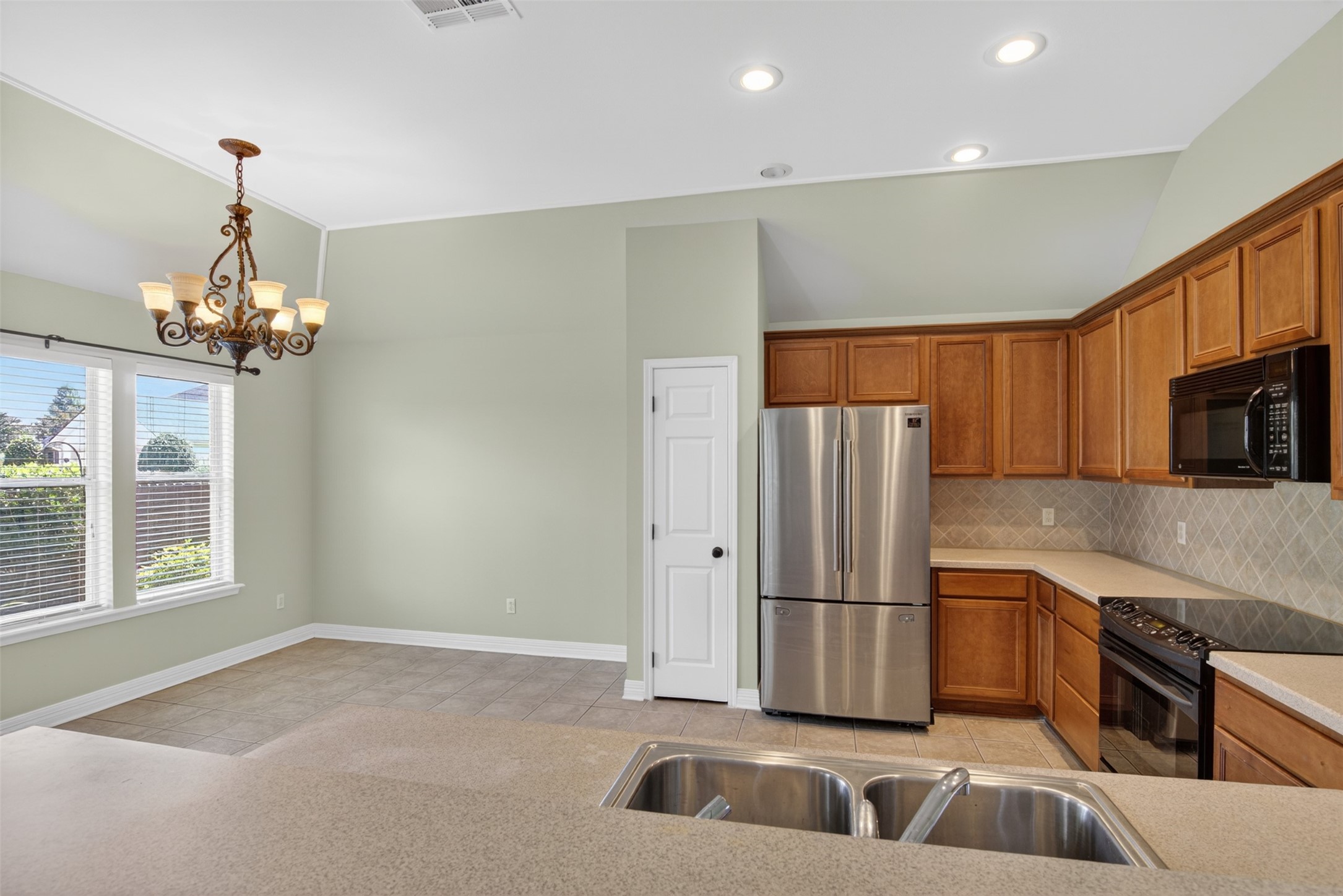 136 Presido Lane Shreveport LA 71115