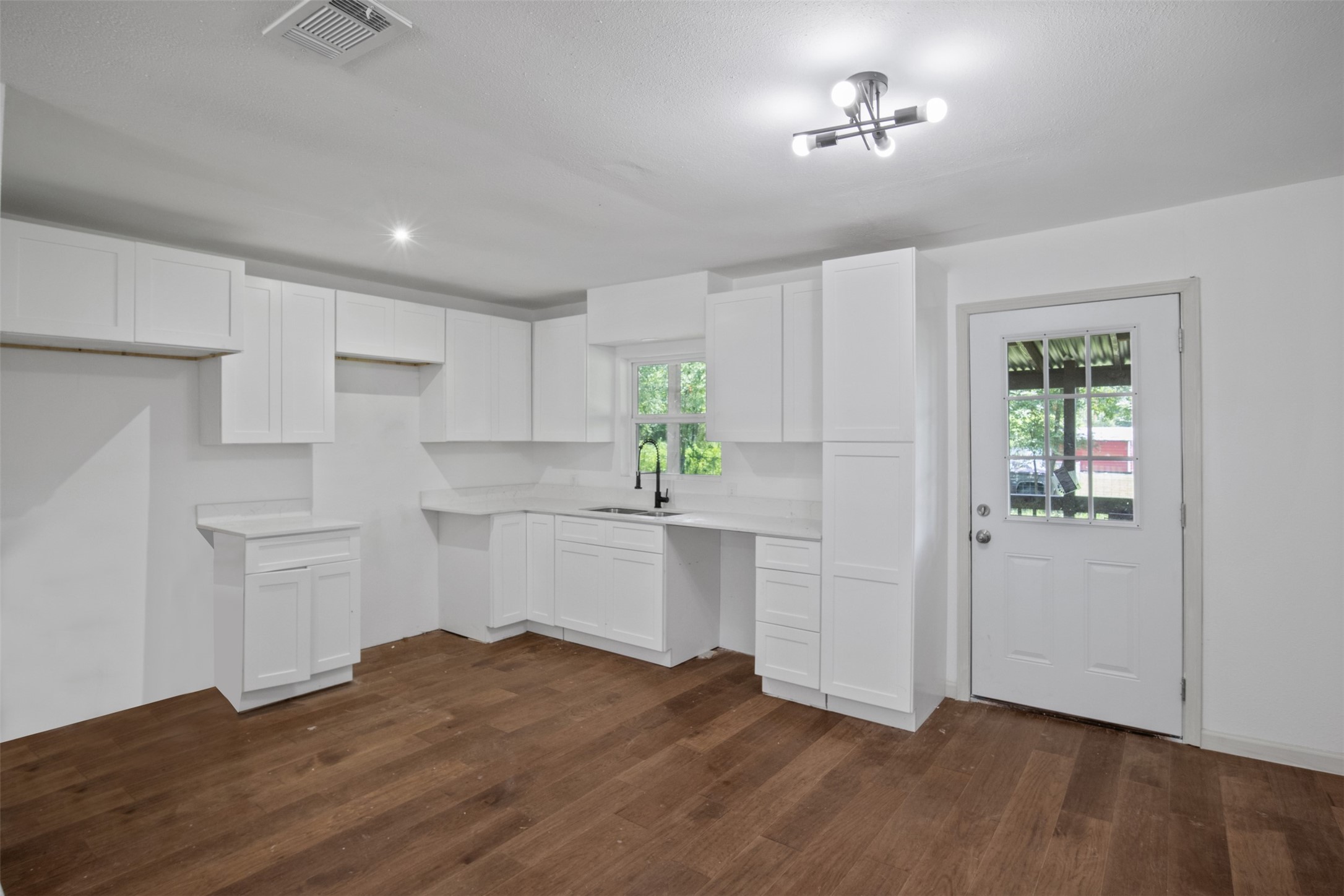 121 Circle Drive Bogata TX 75417