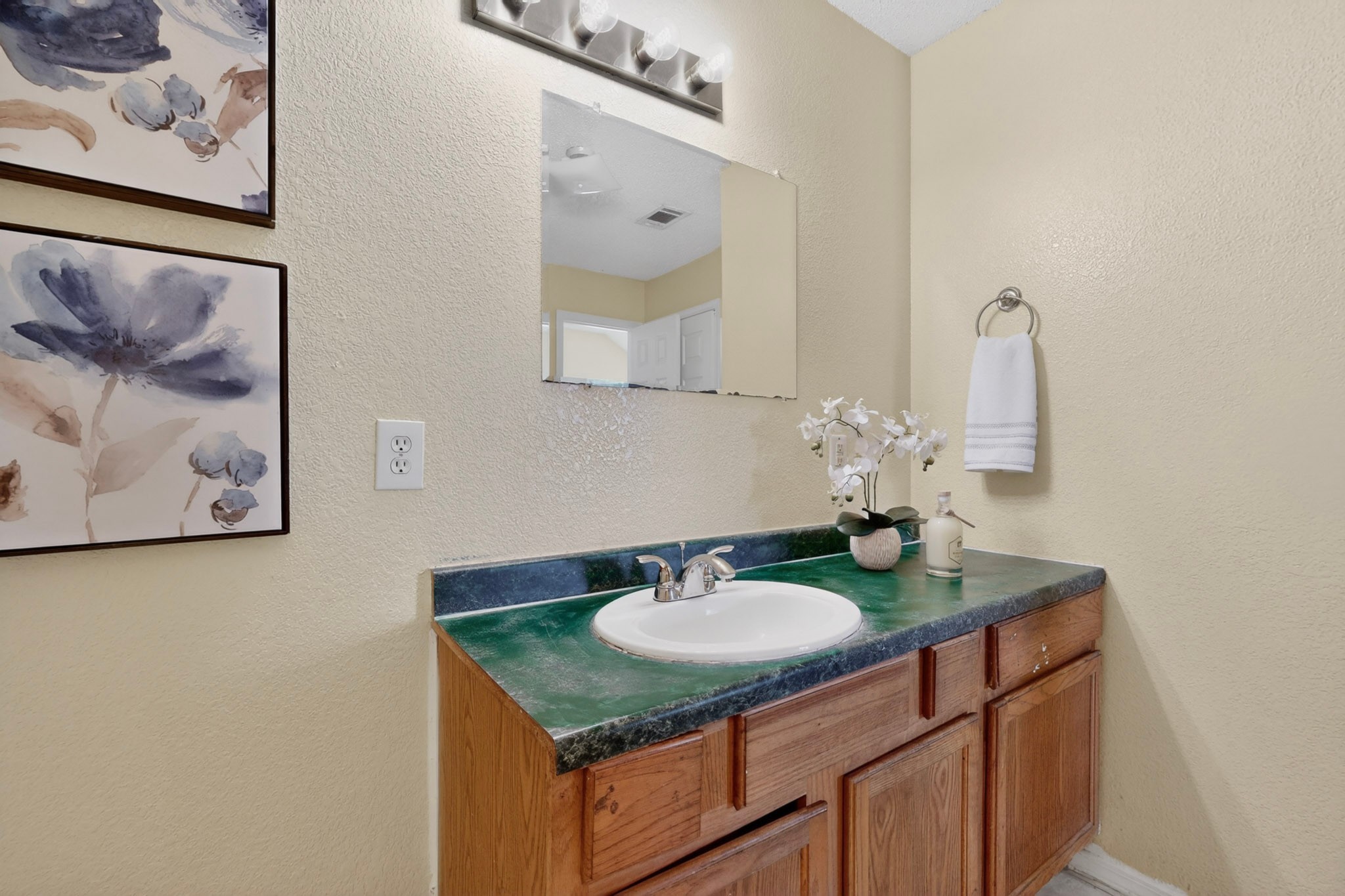2509 Gerry Way Street Lancaster TX 75134