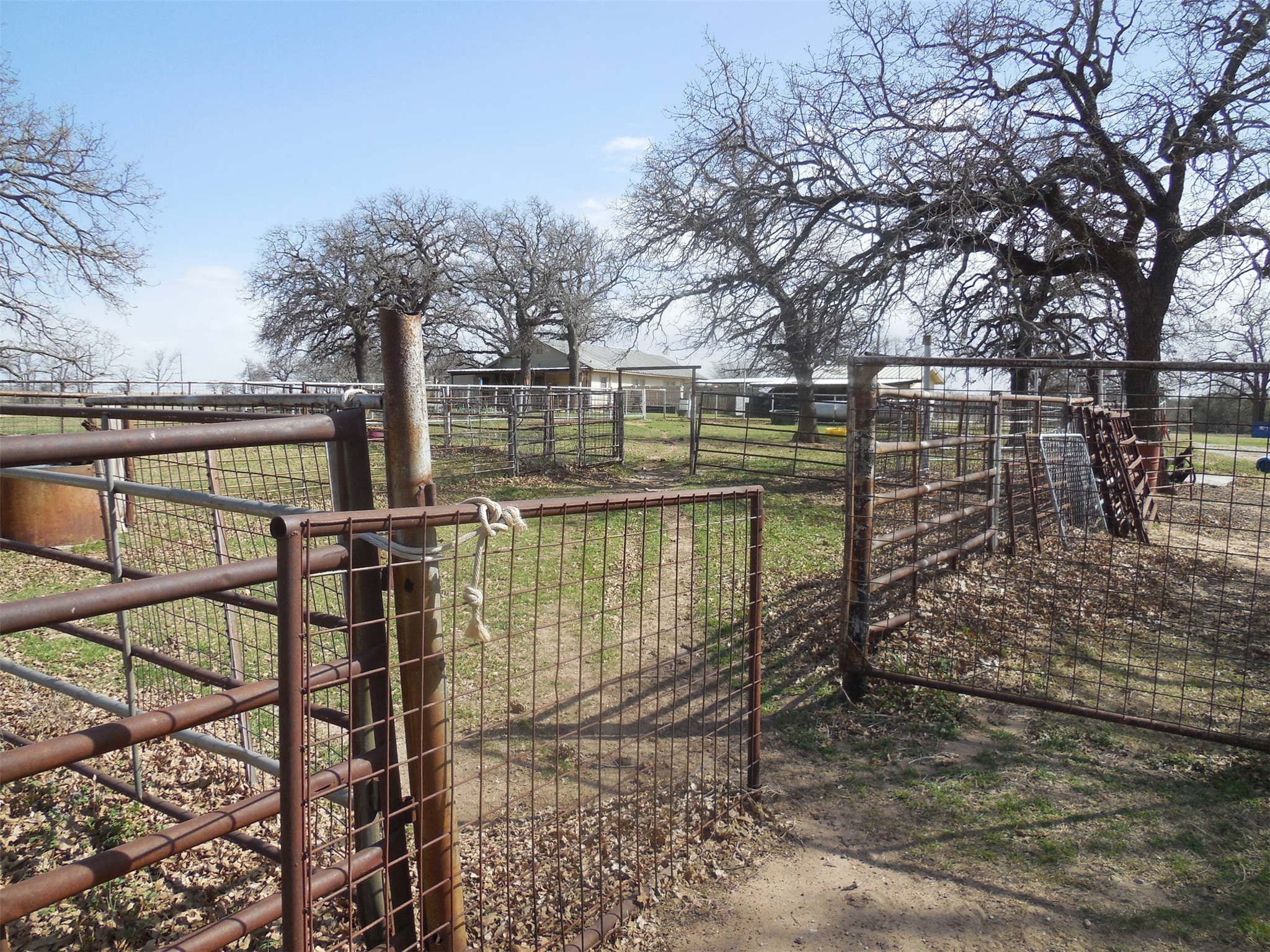426 County Road 194 Eastland TX 76448