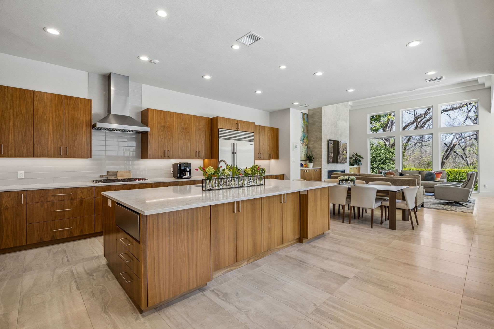 18752 Wainsborough Lane Dallas TX 75287