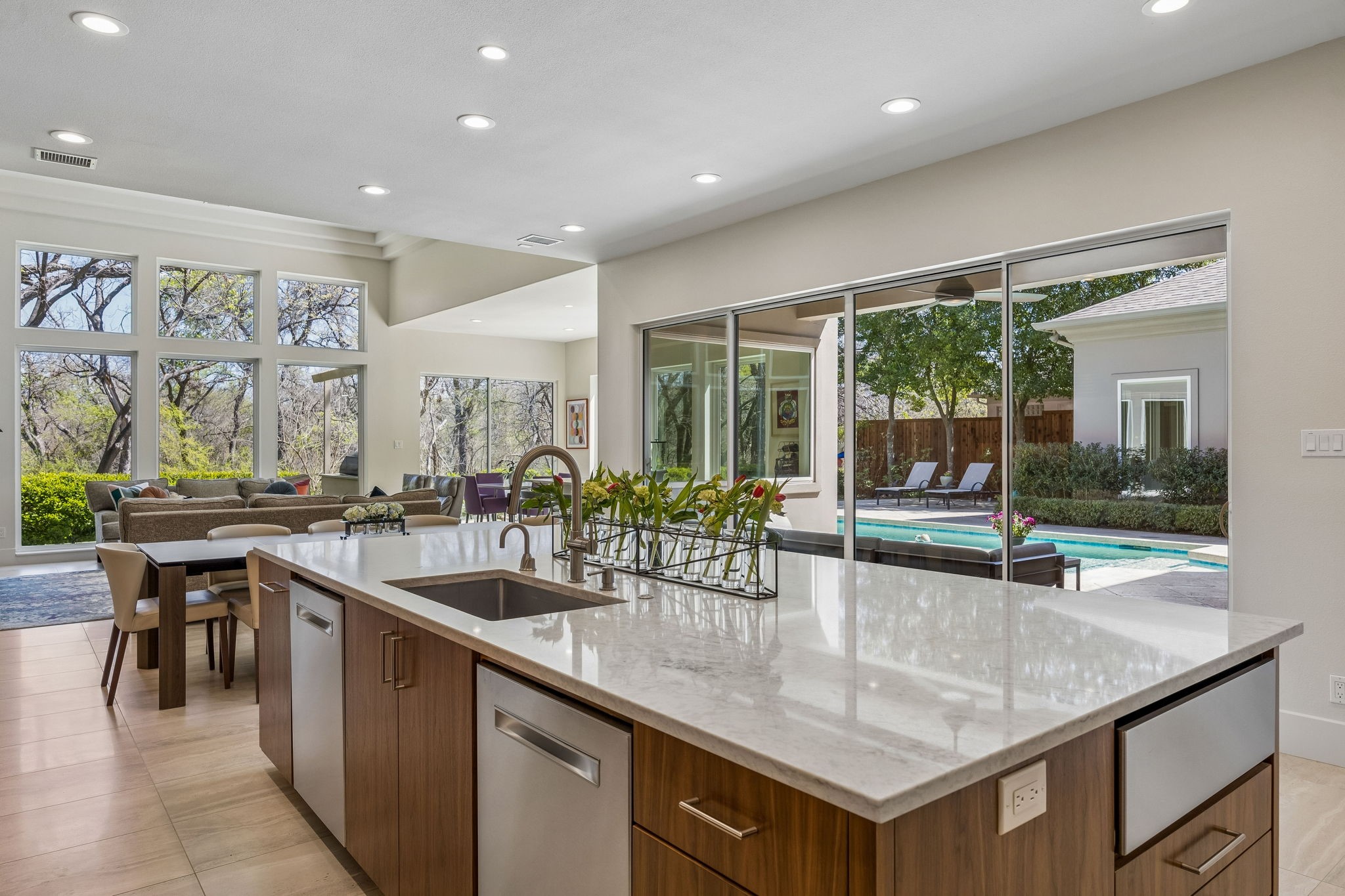 18752 Wainsborough Lane Dallas TX 75287
