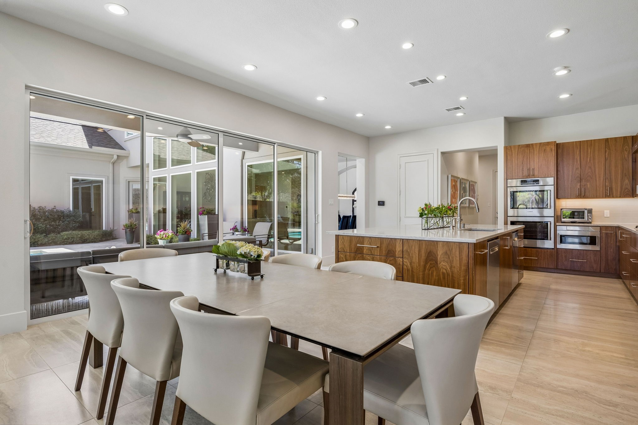 18752 Wainsborough Lane Dallas TX 75287