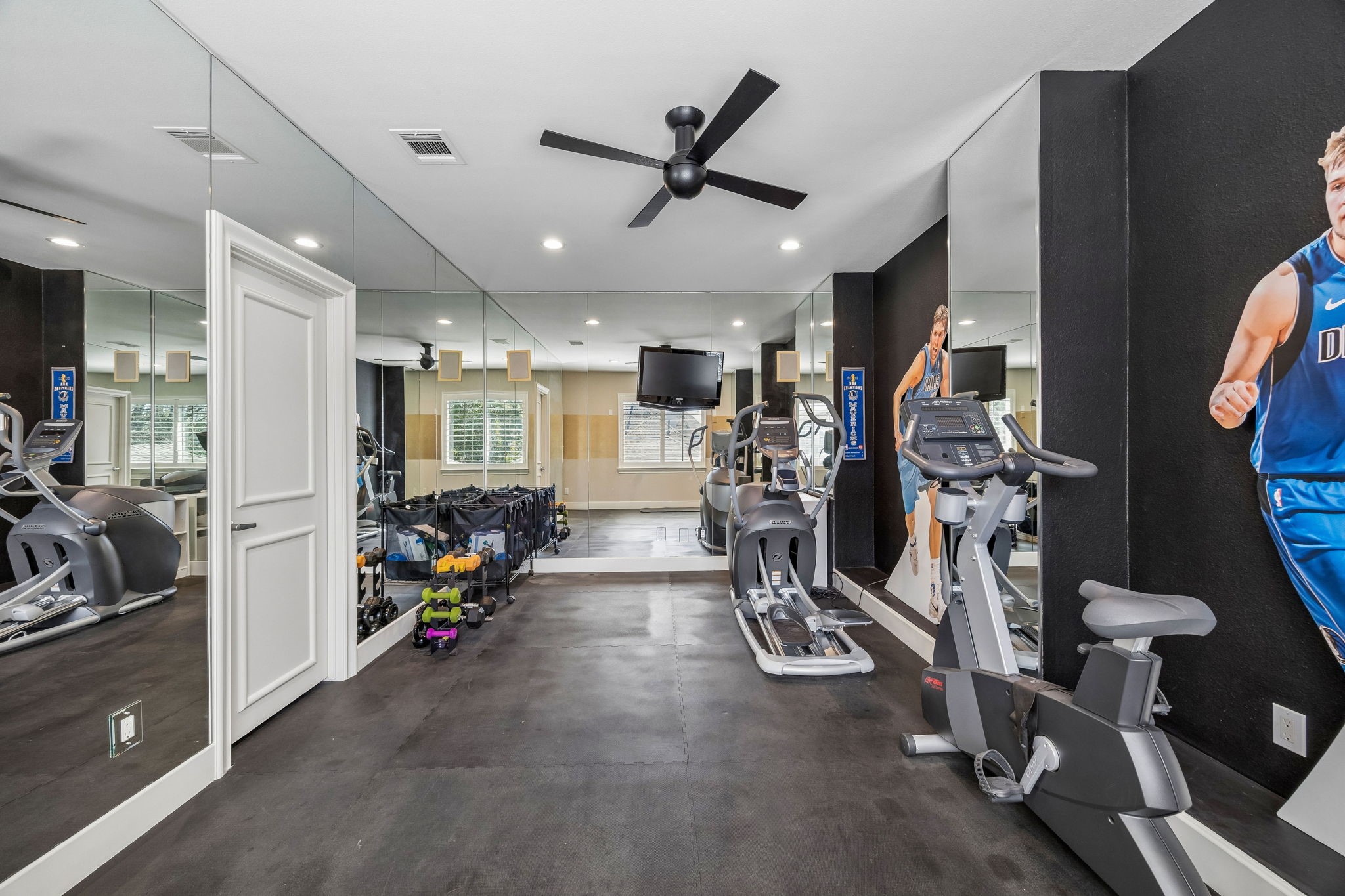 18752 Wainsborough Lane Dallas TX 75287