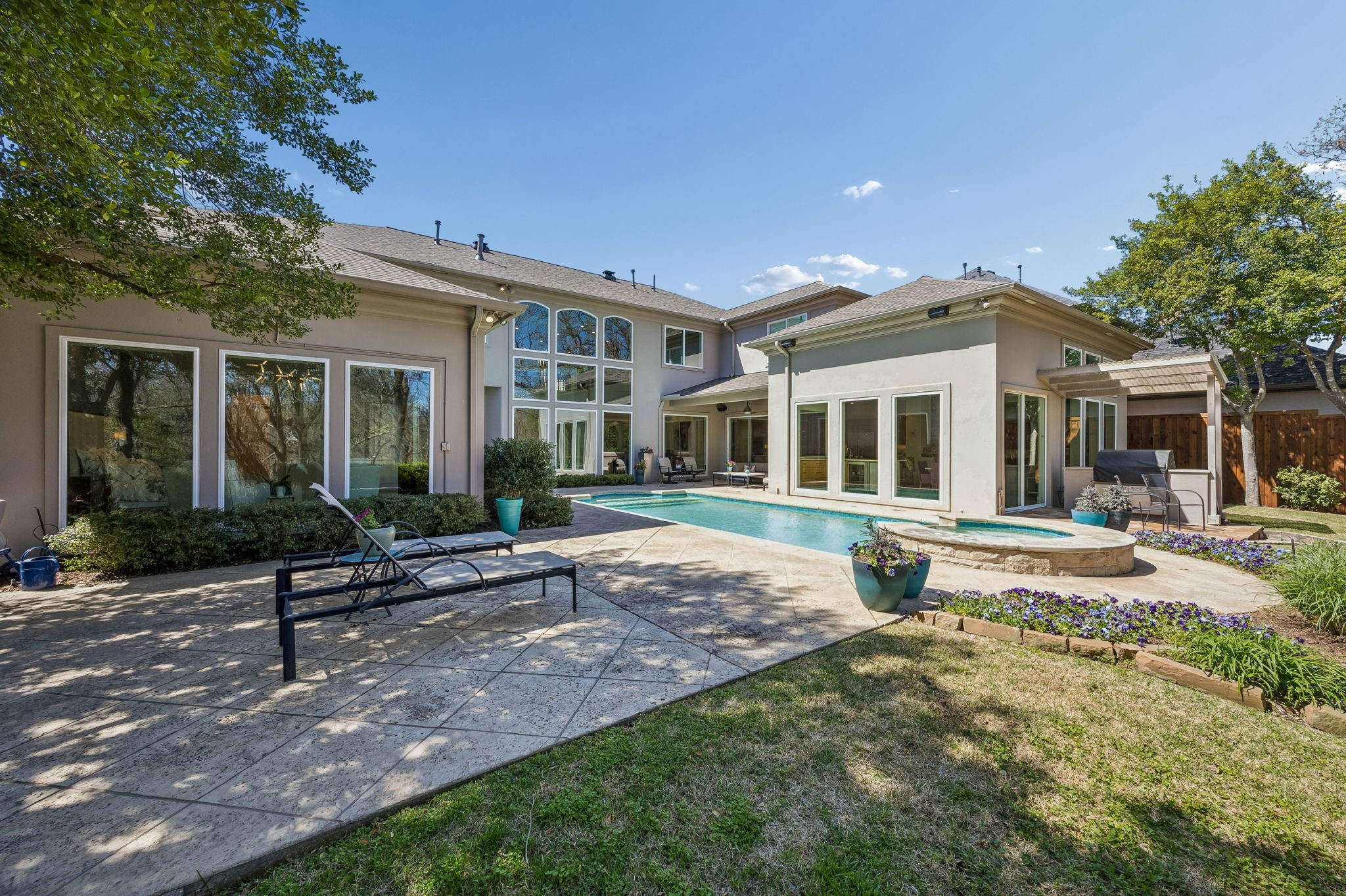 18752 Wainsborough Lane Dallas TX 75287