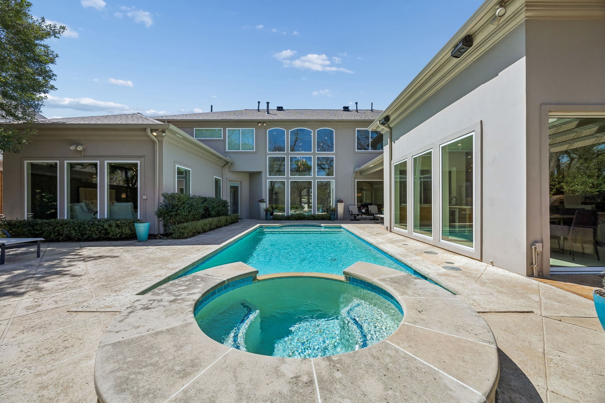 18752 Wainsborough Lane Dallas TX 75287