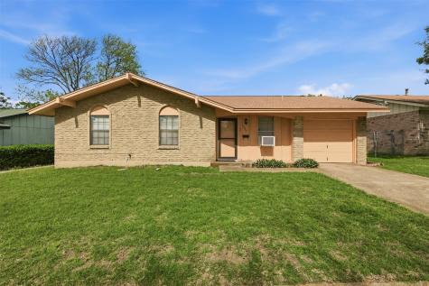 6435 Moonhill Drive Dallas TX 75241