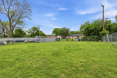 6435 Moonhill Drive Dallas TX 75241